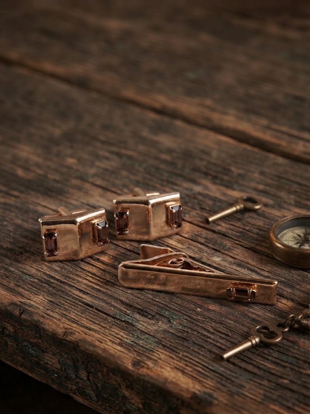 Vintage Mid-Century Gold Tone Topaz Rhinestone Cufflinks & Tie Bar Set Retro